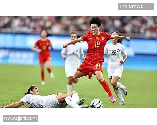 中国女足球员的崛起与挑战：展现拼搏精神与国家荣誉的新时代